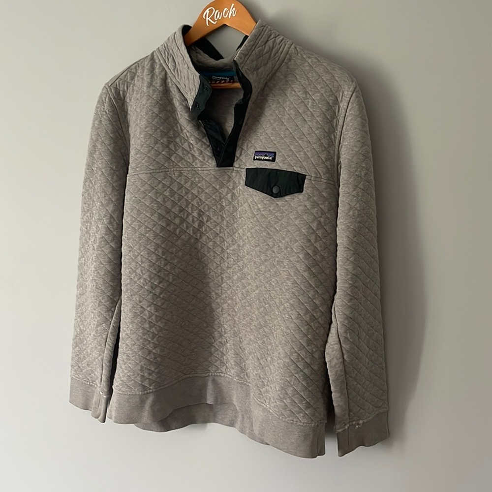 Patagonia quilted pullover